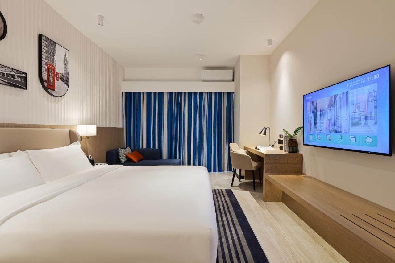 Livetour Hotel Luogang Science City Canton Esterno foto