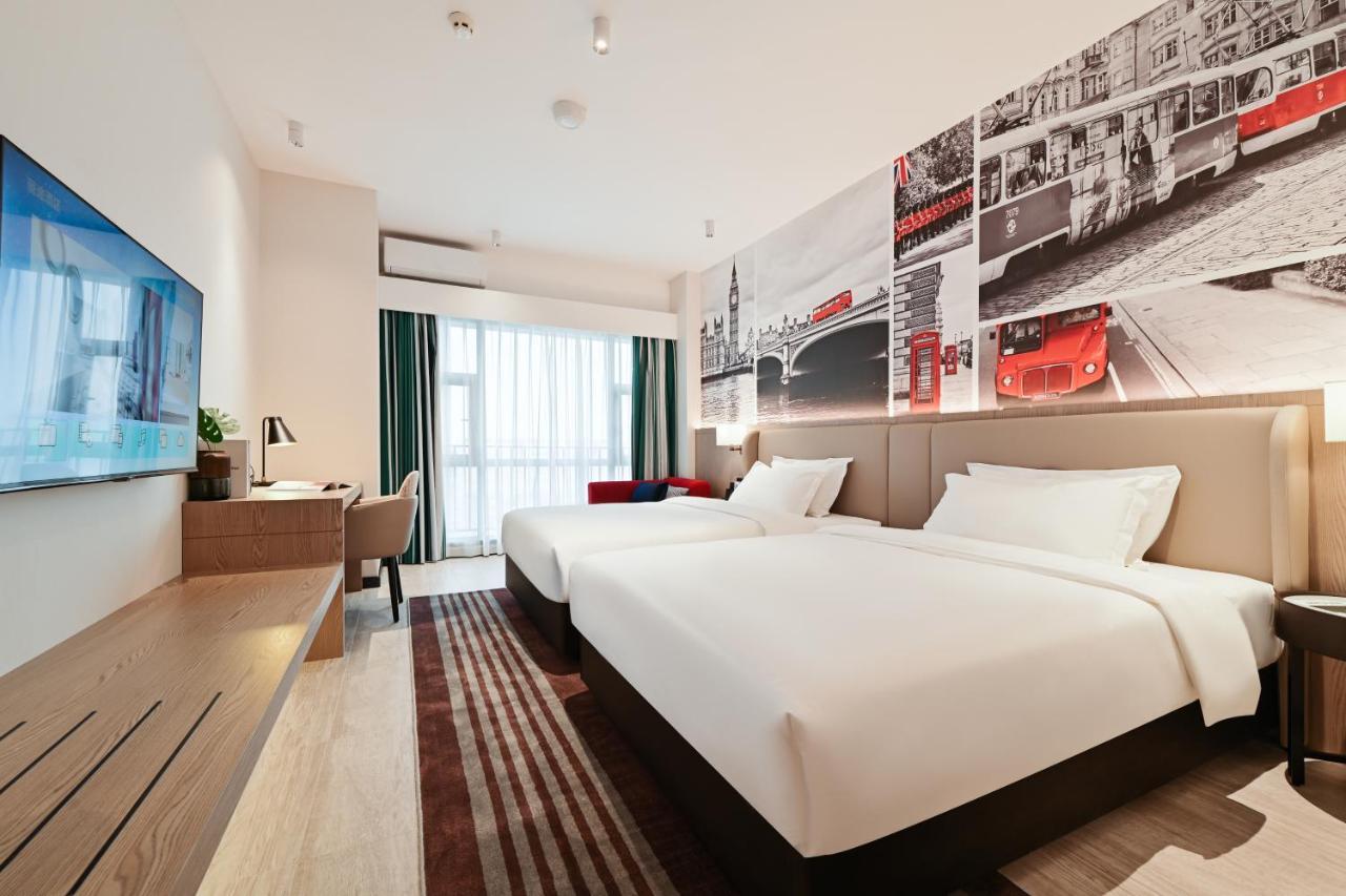 Livetour Hotel Luogang Science City Canton Esterno foto